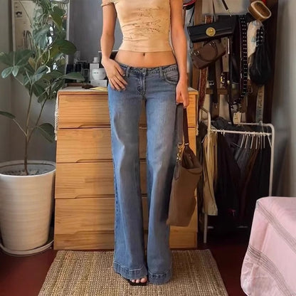 Low-rise wide-leg jeans